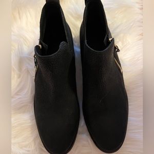 UGG Glee Ankle Bootie